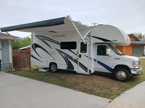 Excellent RV for your excellent experience. Drivable vehicle in Winter Springs