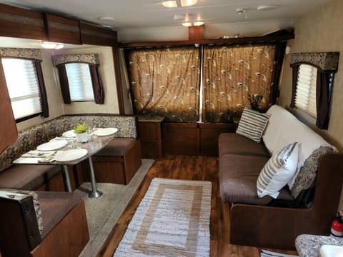 Fully Furnished w/ Three Queen Beds Towable trailer in Wauwatosa