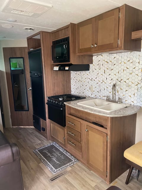 Aspen trail Towable trailer in Fort Collins