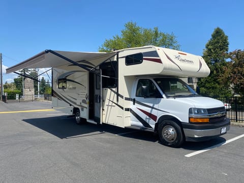 RV Adventures in our Coachmen Freelander! Drivable vehicle in Tacoma