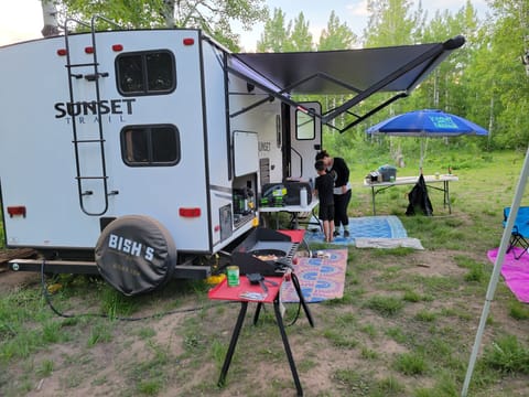 Lightweight but loaded bunkhouse Towable trailer in Ogden