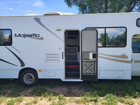 Easy RV for a Road Trip w/ Dogs Drivable vehicle in Boulder