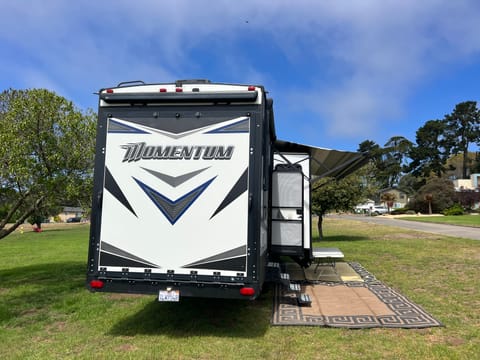 Spacious toy hauler Towable trailer in Gilroy