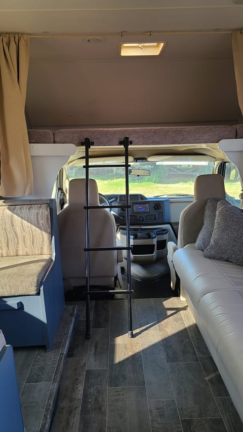 2019 Winnebago Minnie Winnie - LPA727 Drivable vehicle in Marietta