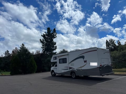 San Diego, Very Clean Motorhome! Low Miles Drivable vehicle in Spring Valley