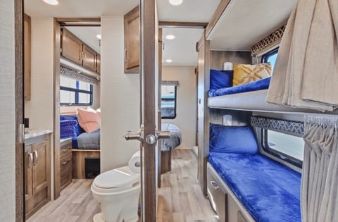 Stocked 2019 Jayco Redhawk- TO Drivable vehicle in Caldwell