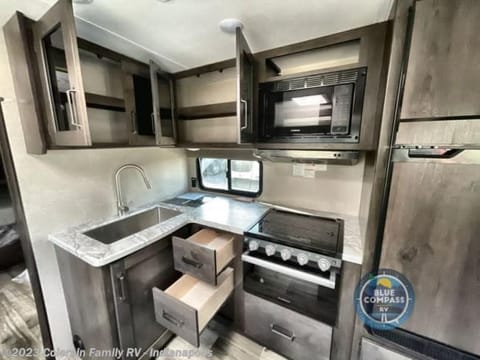 We have the perfect travel trailer for you. Towable trailer in Burlington