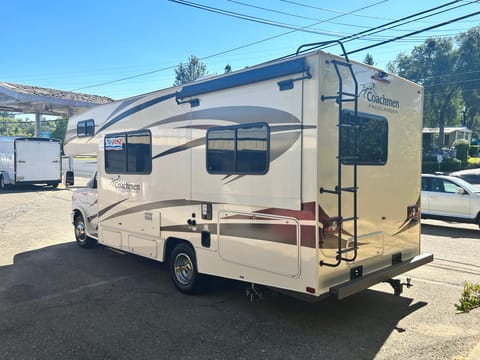 2016 Coachmen RV Freelander 21RS Ford 350 Drivable vehicle in Folsom