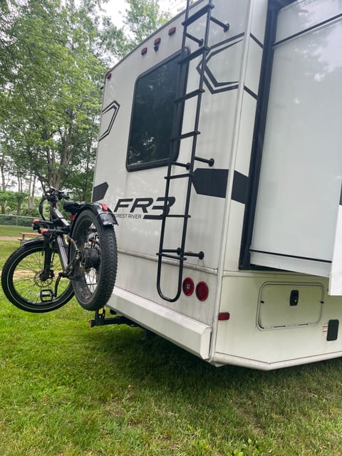 2021 Forest River RV FR3 32DS Véhicule routier in Menifee