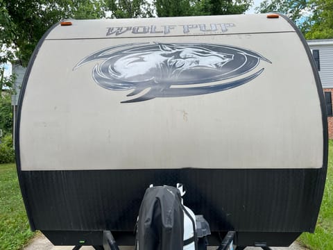 Very nice Cherokee wolf pup travel trailer Towable trailer in Baltimore