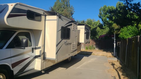 2019 Coachmen RV Freelander 26DS Chevy 4500 Drivable vehicle in Bakersfield