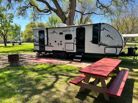 2022 Forest River RV Cherokee Grey Wolf BL Towable trailer in Manteca