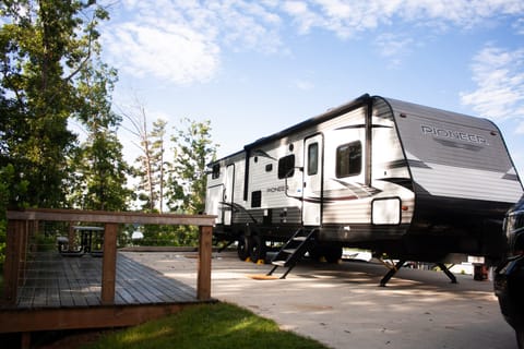 The Posh Pioneer Towable trailer in Allatoona Lake