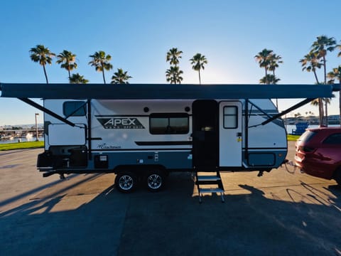 “KEIKO” 2023 Coachmen Apex Nano - Solar - Sleeps 7 Towable trailer in Belmont