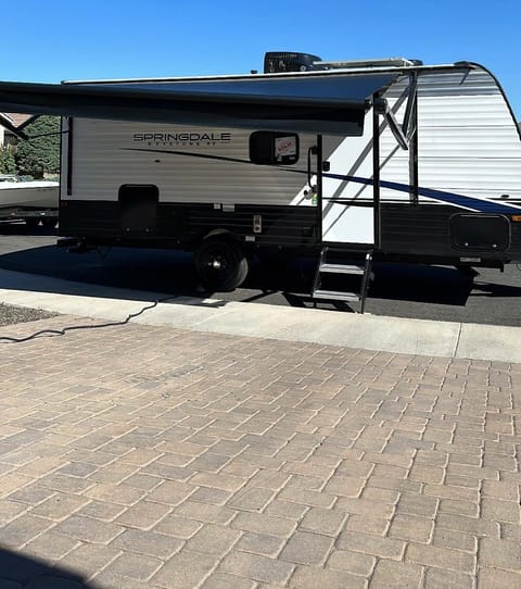 Perfect Family Vacation in a Brand New Bunk House. Towable trailer in Carson City