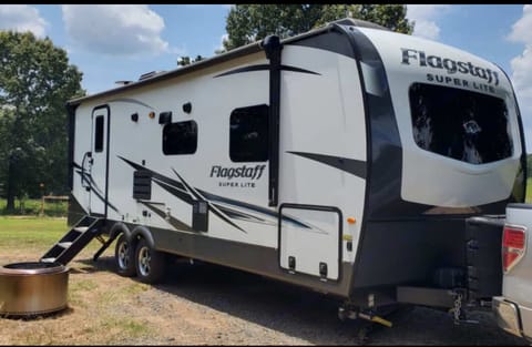 "Ready to Go"  2021 Forest River Super-Lite 26RWBS Towable trailer in Texarkana