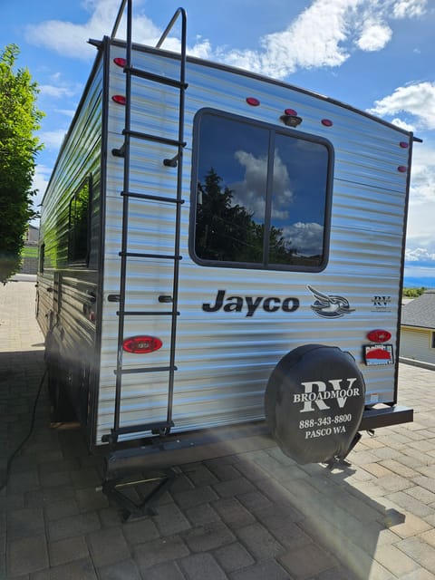 2021 Jayco Jay Flight SLX 8 212QB Towable trailer in Yakima
