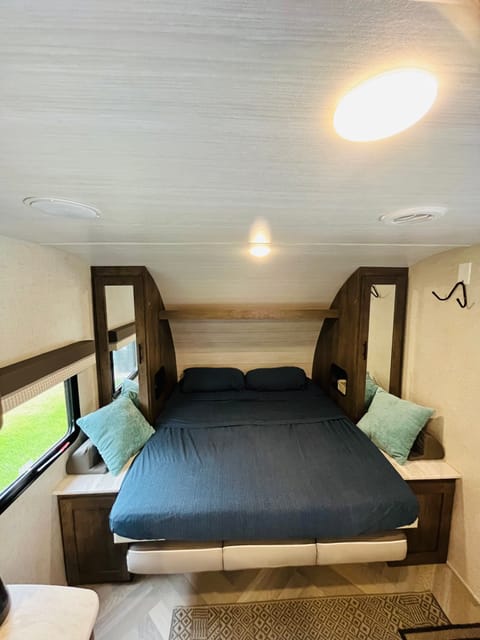 2021 Forest River Salem Cruise lite 171-RBXL Towable trailer in Tamarac