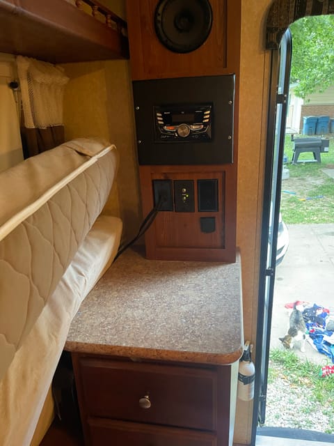 Spacious Rockwood Roo Towable trailer in Collinsville