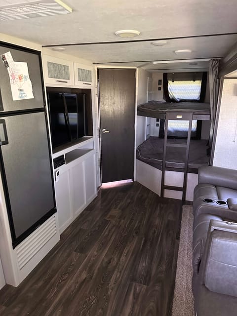 Clean and comfortable 2021 Keystone Bullet 290BHS Towable trailer in Tom Township