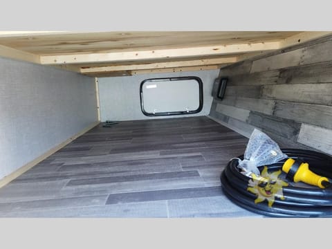 New and Affordable Travel Trailer Towable trailer in Port Saint Lucie