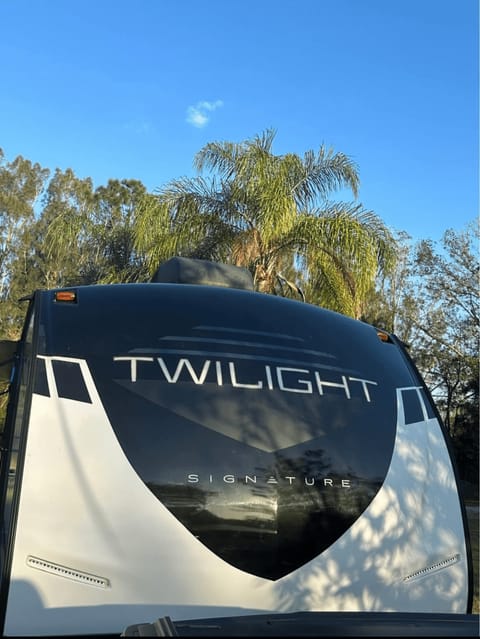 Twilight Signature - TWS 2800 - Sleeps 10 Ziehbarer Anhänger in Riverview