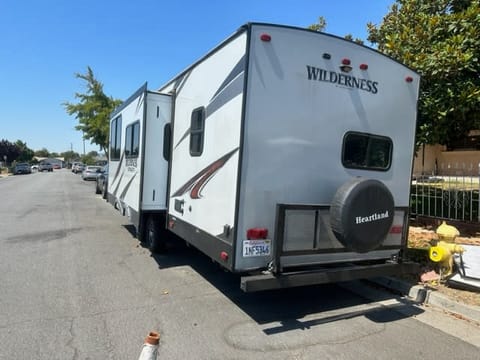 2020 Heartland Wilderness 2725BH Towable trailer in Evergreen