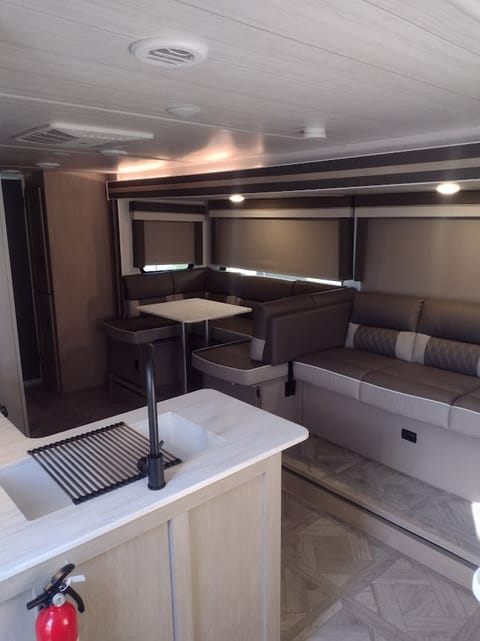 2023 Forest River RV Salem Cruise Lite 28VBXL Towable trailer in Rockwall