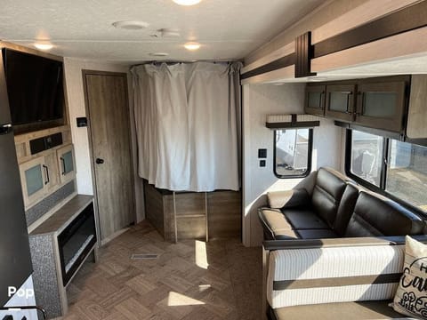 2020 Forrest River Puma 32BHQS Tráiler remolcable in Lake Conroe