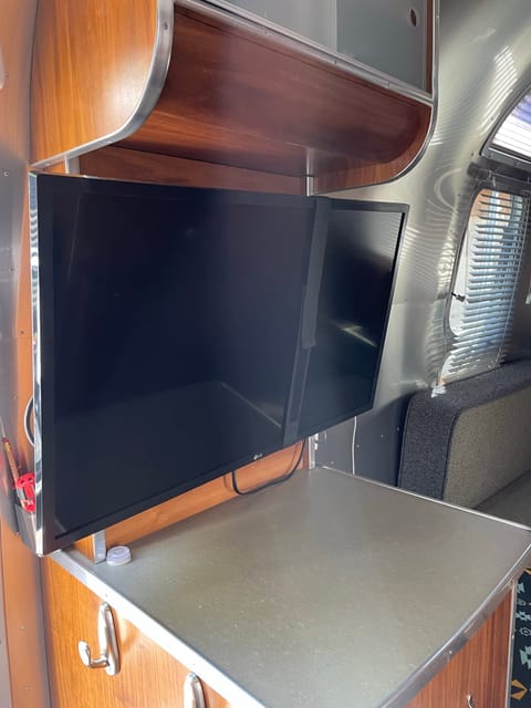 2007 Airstream International 19 Towable trailer in Mercer Island