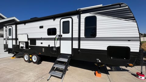 2022 Keystone RV Hideout 28BHSWE Towable trailer in Great Falls