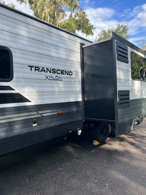 2021 Grand Design Transcend Xplor 321BH Towable trailer in Riverview