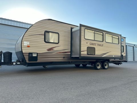 Cherokee Grey Wolf 26DBH Bunkhouse Tráiler remolcable in Pacific Beach