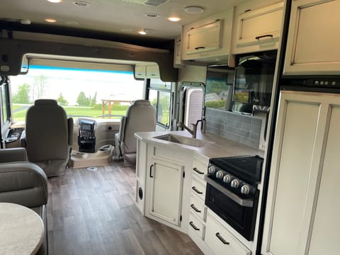 2020 Jayco Alante 26X Drivable vehicle in Grand Isle