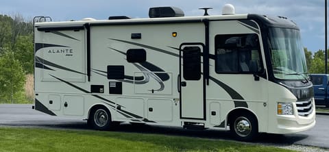 2020 Jayco Alante 26X Drivable vehicle in Grand Isle