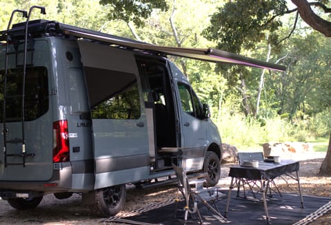 2023 4x4  Off Grid Capable Mercedes Sprinter Campervan in Ozark