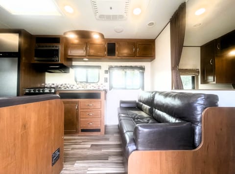 Lightweight Luxury: Perfect for Families of 10 Towable trailer in Orange