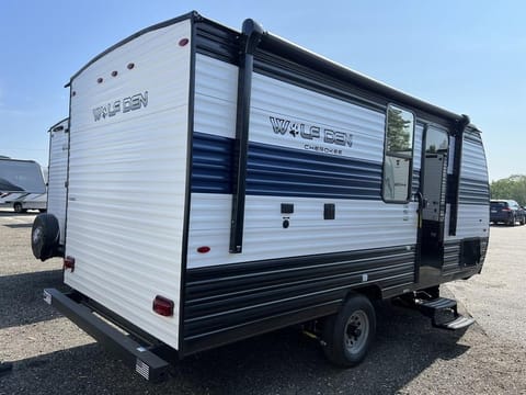 2024 Forest River RV Cherokee Wolf Den 16 EV Towable trailer in Belmont