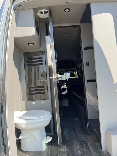 2020 Midwest Automotive Designs Daycruiser S4 Campervan in Fountain Valley