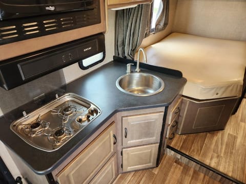 2019 Thor Motor Coach Majestic 23A Drivable vehicle in Amarillo