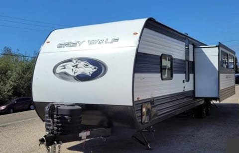 2024 Grey Wolf 29QB (2527) Towable trailer in Doctor Phillips