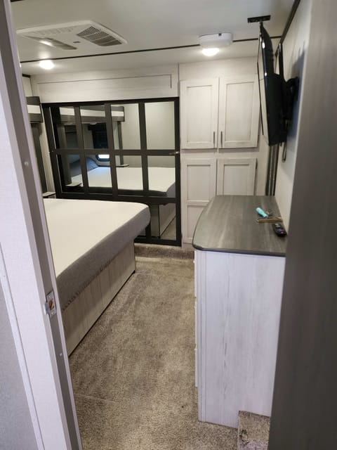 One Bedroom Retreat Towable trailer in Schertz