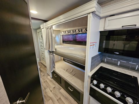 2022 Jayco Redhawk 31F Drivable vehicle in Rockwall