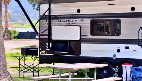 2022 Grand Design Transcend Xplor 261BH Towable trailer in Rancho Bernardo