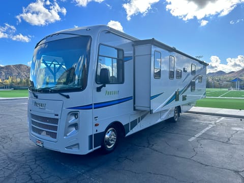 THIS IS THE ONE 2022 Coachmen Pursuit RV Drivable vehicle in Menifee