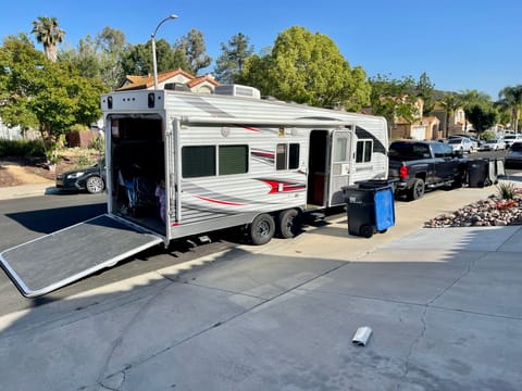 Upgraded Toy hauler!  Perfect for toys! Towable trailer in Murrieta