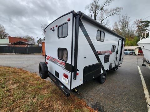 2021 Forest River RV Wildwood FSX 178BHSKX Remorque tractable in Irmo