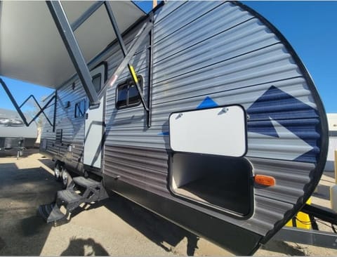 2022 Coachmen RV Catalina Summit Series 8 261BHS Tráiler remolcable in Apple Valley
