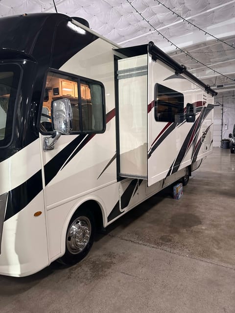 2021 Thor Motor Coach ACE 30.4 Vehículo funcional in Arizona City