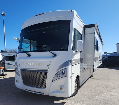 2019 Winnebago Intent 29L Drivable vehicle in Kettering